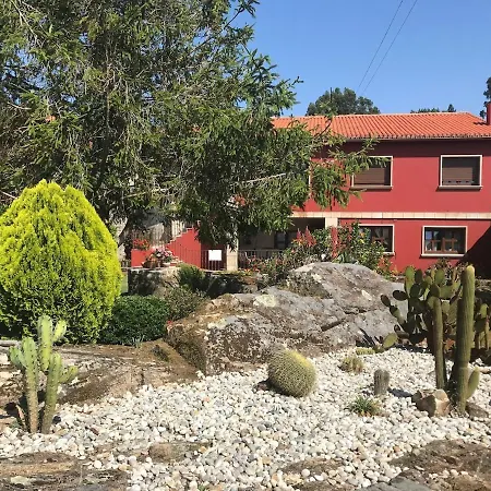 With Large Garden Next To The Holiday home Pontevedra